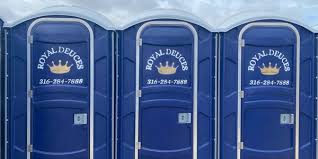 Best VIP or Luxury Restroom Trailers  in Hillsboro, TX